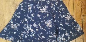 Cute and flowy mini skirt